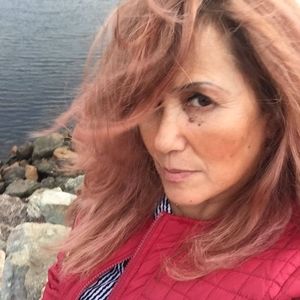 Meet your Posher, Alma